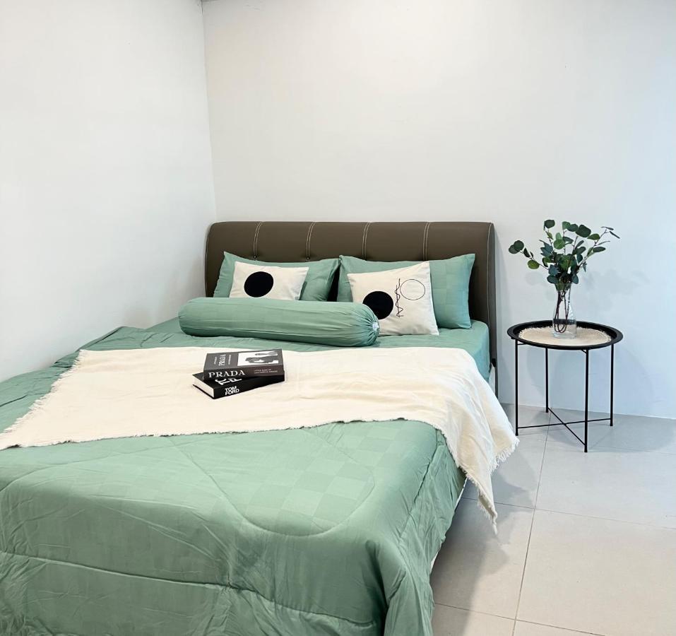 Rayyan Condominium @ Metrocity Square Kuching Extérieur photo